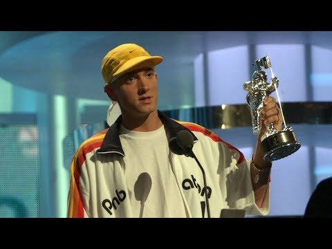 Christina Aguilera presents Best Male Video: Eminem - Without Me VMA 2002