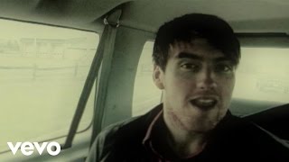 Watch Valencia Carry On video