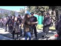 Report Tv - Vajzat e PD-së 'mesazh paqeje' në duar