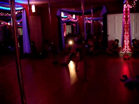 Britney's Cooter Shots http://wn.com/cooter_shot