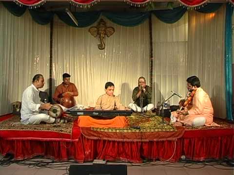 KEYBOARD BALAJI SRIRAM PLAYING BRAHMAM OKATE.
