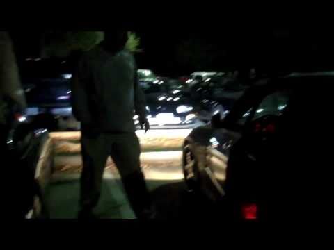TX2K11 - Fighting over parking spot TX2K11 - Fighting over parking spot