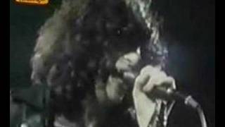 Watch Ramones Alls Quiet On The Eastern Front video