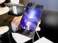 Foto pequena Panasonic Eluga Power hands-on