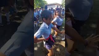 Polémica En Escuela Cubana Forma De Bailar De Estudiantes Genera Descontento