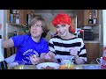 My Drunk Kitchen: CARAMEL APPLES!