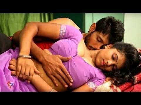 Bhabhi making romance