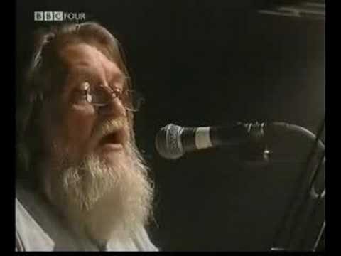 Robert Wyatt - Sea Song