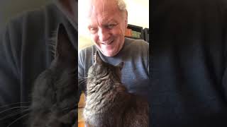 Anthony Hopkins Ve 2009 - 2022 Yılları Arasında Yaş Renk Katan Kedisi Niblo.