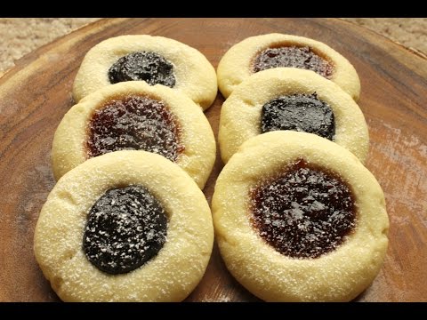 VIDEO : jam thumbprint cookies that melt in your mouth (sweedish) - ingredients: -2 cups flour -1/2 cup powder sugar -1 cup room temperature unsalted butter (2 sticks) -2 tsp vanilla extract -1/2 tsp salt - ...