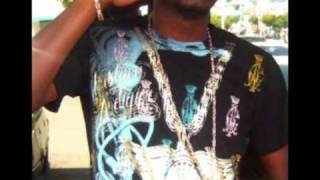 Watch Aidonia Papa Smurf munga Diss video