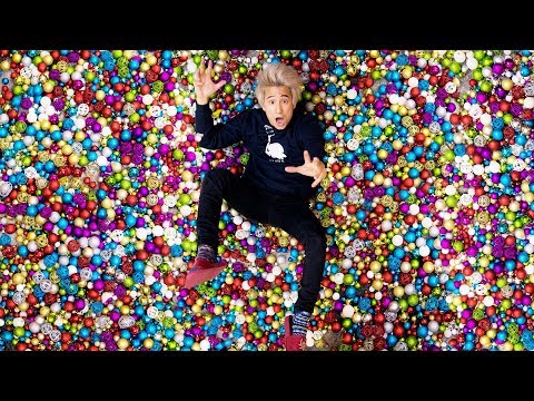 3 Tage - 7135 Christbaum Kugeln | Julien Bam 3 Tage - 7135 Christbaum Kugeln | Julien Bam #1