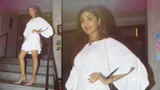Shilpa Shetty Sufferd Wardrobe Malfunction In Public