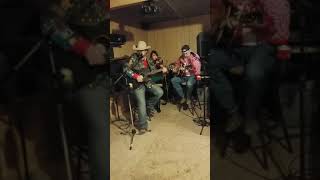 Watch Jason Aldean Pretty Cowboy Lady video