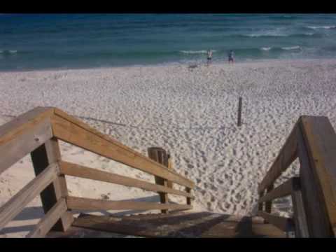 Destin Florida Beach House Rentals on Beach Retreat 104 In Destin  Fl 2br 2ba Sleeps 8  Rent This Condo