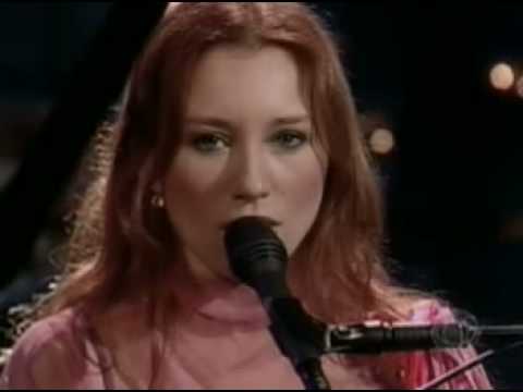Tori Amos - Covering 'Em Tori Amos - Covering 'Em