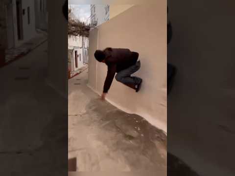 ALLEY SURFING IN PORTUGAL - GELEK GONZALEZ #SKATEBOARDING #PORTUGAL