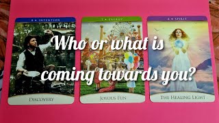 💖 Who or what is coming towards you? 💖 pick a card tarot 💖 timeless ✨️