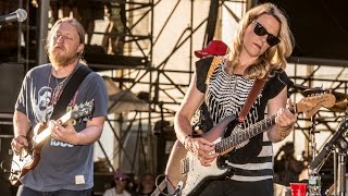 Watch Tedeschi Trucks Band The Storm video