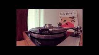 Watch Laurie Anderson Kokoku video