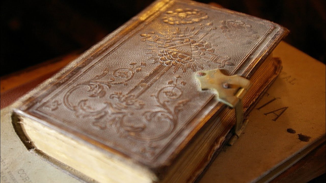 Древние книги