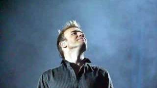 Watch Gary Barlow Million To One video