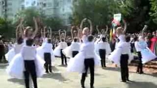 последний звонок вальс скачать трекер