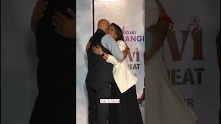 Kajol Hugs Anupam Kher At Trailer Launch Event