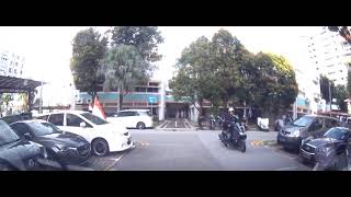 Smx7169X Toyota Sg Karen Small Car Stop In Middle Of The Lane With Big Car Mentality