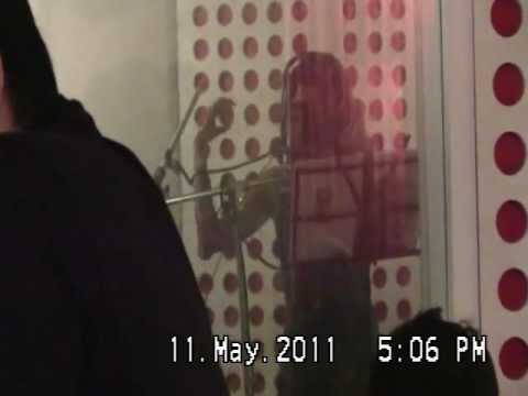 Shreya Ghoshal live Studio Marathi Song *HD*