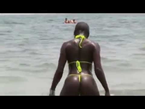  VIDEO Sexy Black Girl In Yellow Thong GString Ass Tits Bikini Walking 