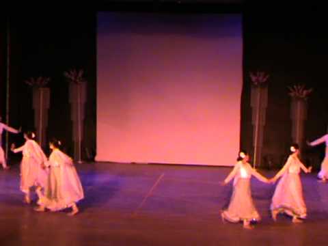 TGES Dance Teachers Performance-Aas Pas Hai Khuda.MPG
