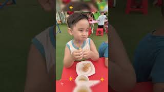 Bệnh Nhưng Anh Gấu Vẫn Ăn Bu Ffet Nhiệt Tình À