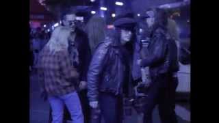 Watch Motley Crue Dont Go Away Mad video
