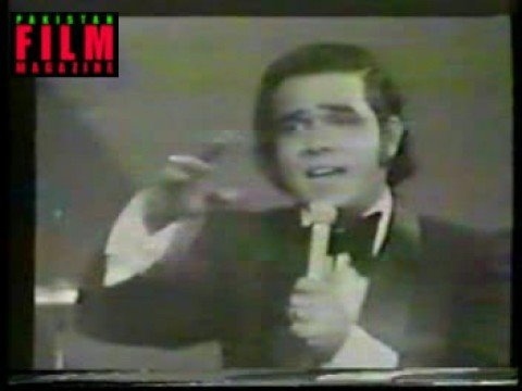 Pakistans legendry singer Ahmad Rushdi - live on TV in 1975