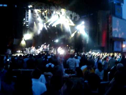 Dave Matthews Band - Funny The Way It Is (Live at Jones Beach 7/21/09) funny the way it is. Dave Matthews Band - Funny The Way It Is (Live at Jones Beach 7/21/09)