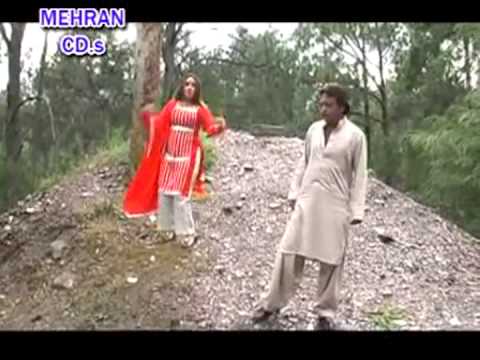 Da tareeqa da yaranay kho na da ... Nice Song with Nadia Gul...