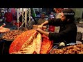 Pakistani Street Food In Lahore | Lahori Katlama | Deep Fried Desi Pizza | Pakistani Street Food