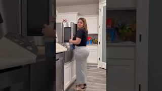 The Plus Size Curvy Model Tia Burbuja Raw Facts & Bio...