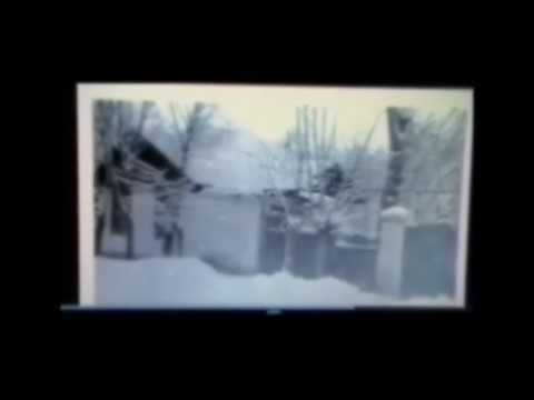 Читает стих про осень Читает стих про осень