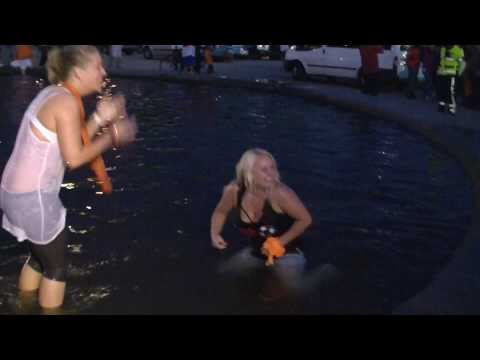 2010 World Cup: Maaike & Judith jumping into the water in museumplein - 1