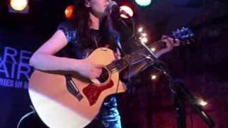 Watch Nerina Pallot The Girl From Lakeville video