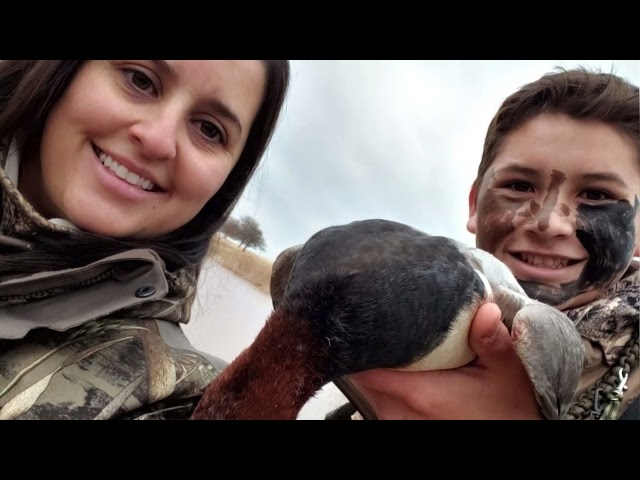 Watch Outdoor Oklahoma 4715 (Mother/son waterfowlers, local artist profile, Classic: Squirrel hunting on YouTube.