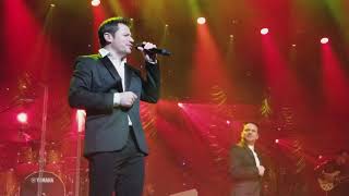 Watch 98 Degrees The Christmas Song video