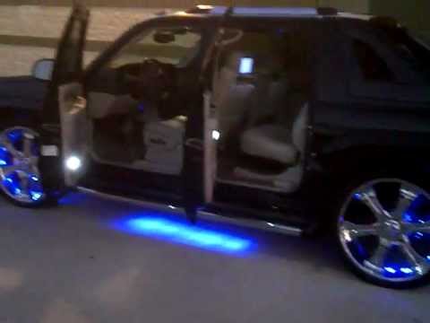 Escalade on 26's inch wheels big sound system ARIZONA truck