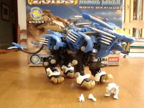 Tomy ZOIDS Blade Liger Review My review on the Tomy Blade Liger Model Kit.