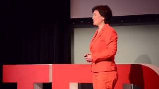 Why Study Abroad | Marina Meijer | TEDxDelftSalon