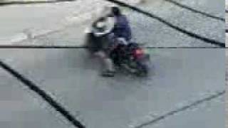 Astrit Hajra Me Motor