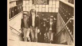 Watch Ramones I Cant Be video