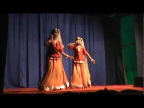 Falguni Pathak(Meri Chunar Udd Udd Jaye)Dance Alungal Temple